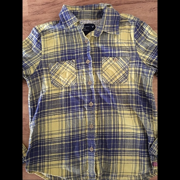 American Eagle Outfitters Flannel Button down - Picture 2 of 3